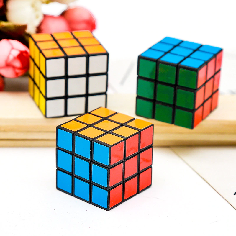 Kostka Rubika logiczna układanka 3x3, zabawki nino Bochnia, pomysł na prezent dla 5 latka, układanka kostka Rubika 3x3 cm