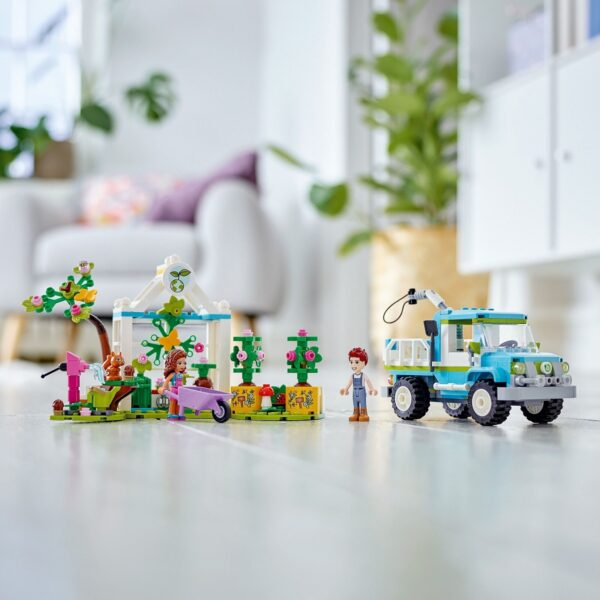 klocki lego friends 41707 furgonetka do sadzenia drzew, klocki lego friends 41707, lego friends 41707, lego dla dziewczynki od 6 lat