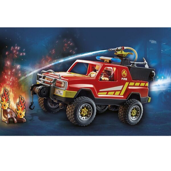 playmobil city action 71194 wóz strażacki, wóz straży pożarnej, straż pożarna samochód, figurka strażaka, samochód strażacki z funkcją lania wody, zabawki Nino Bochnia, pomysł na prezent dla dziecka 5 letniego