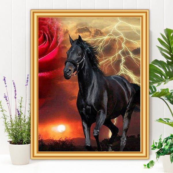 malowanie po numerach czarny koń i róża, zabawki nino Bochnia, pomysł na prezent dla miłośnika sztuki, obraz do malowania na płótnie, obraz konia