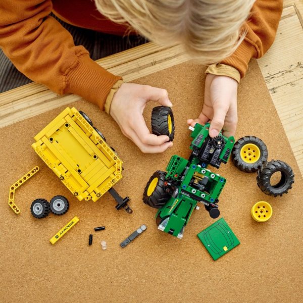 Klocki lego Technic 42136 Traktor John Deere 9620R 4WD, zabawki Nino Bochnia, pomysł na prezent dla 8 latka, lego technic, lego 42136, lego traktor