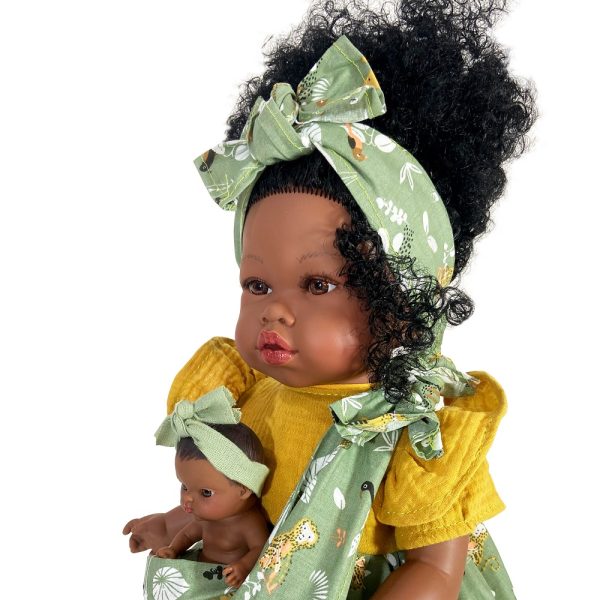 Nines d'onil lalka hiszpańska z dzieckiem maria con bebe 2330, zabawki Nino Bochnia, oryginalna hiszpańska lalka murzynka z bobaskiem, piękna afro murzynka lalka bobas