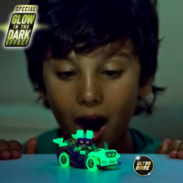 Magic box t-racers Glow Race samochód z figurką, zabawki Nino Bochnia, pomysł na prezent dla 5 latka, pojazd t racers, fajna zabawka dla chłopca 4 letniego