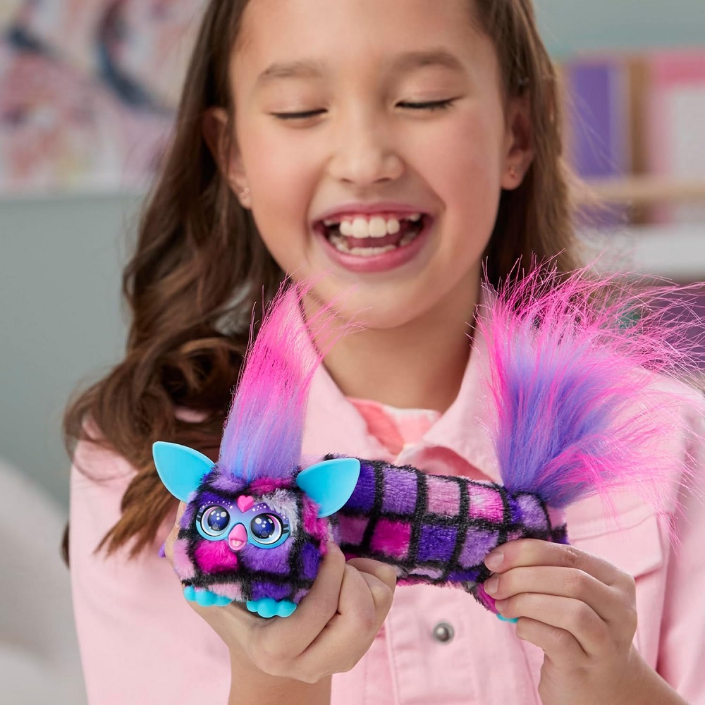 Hasbro Dj Furby Furblets interaktywna maskotka Dis Co Dazz, zabawki Nino Bochnia, interaktywny pluszak maskotka ferbi