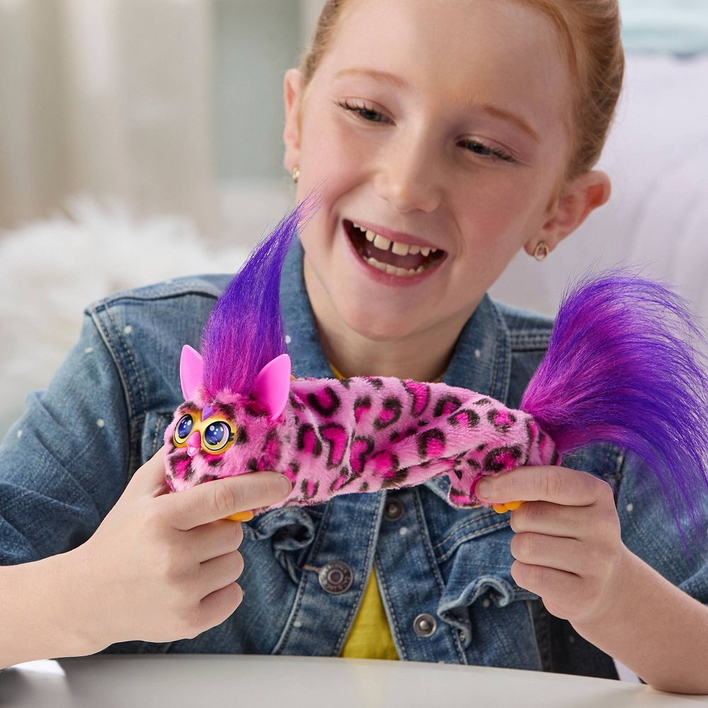 Hasbro Dj Furby Furblets interaktywna maskotka Kitt Ee Luv, zabawki Nino Bochnia, interaktywny pluszak maskotka ferbi