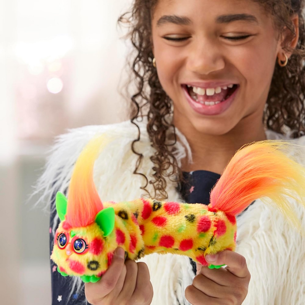 Hasbro Dj Furby Furblets interaktywna maskotka Pepp Oh Roni, zabawki Nino Bochnia, interaktywny pluszak maskotka ferbi
