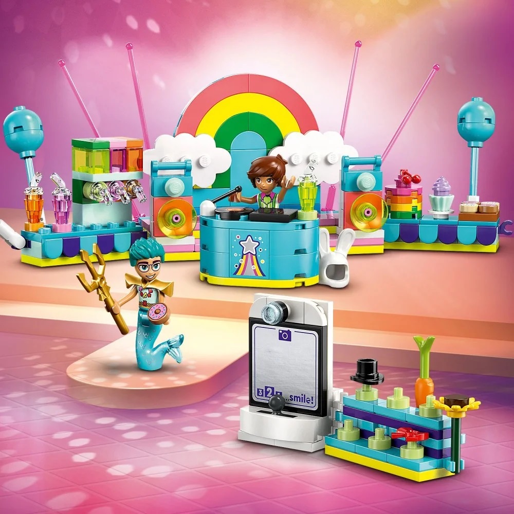 Klocki Lego Friends 42661 Bal przebierańców z jednorożcem i wróżką, zabawki Nino Bochnia, pomysł na prezent dla 6 latki, lego Friends 42661