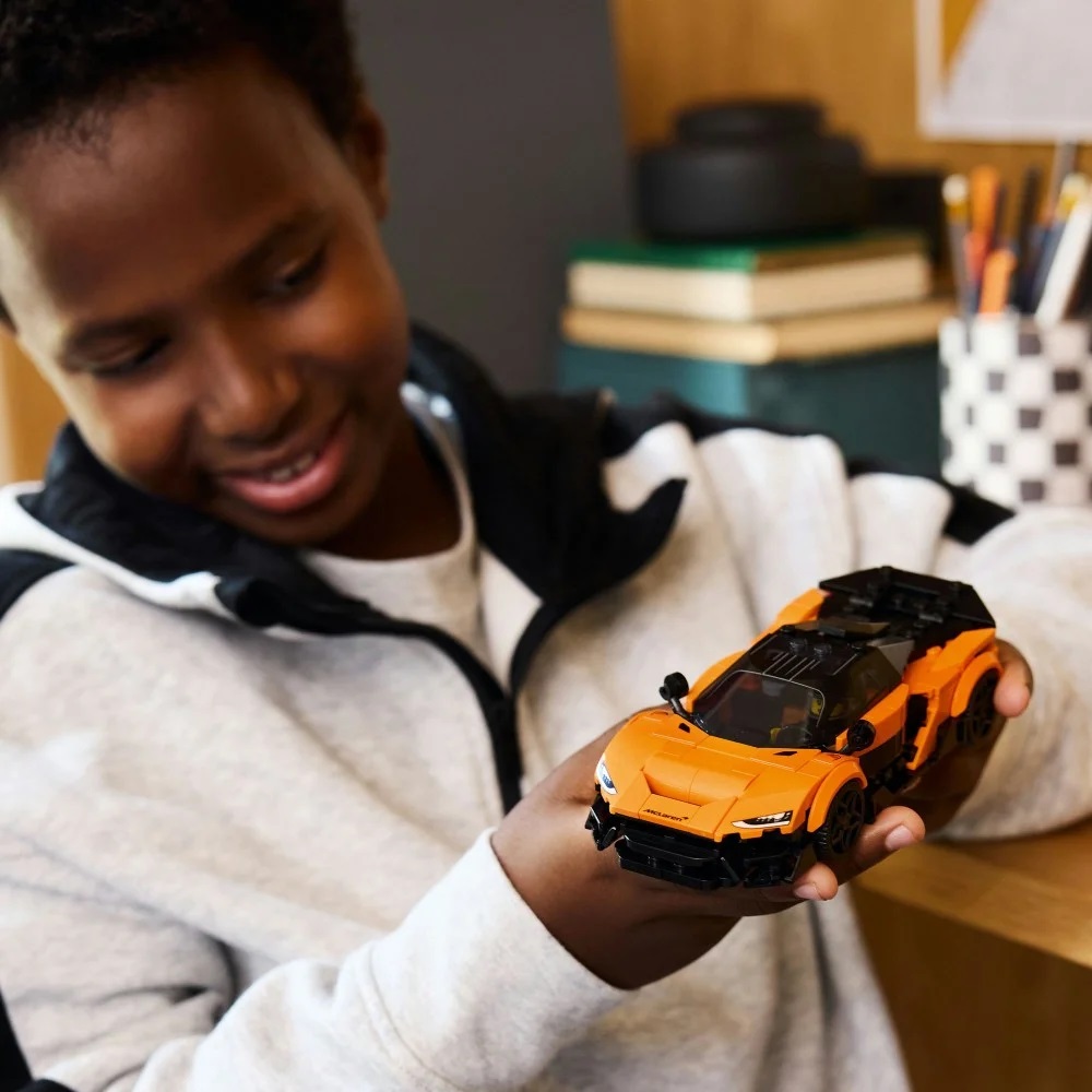 Klocki Lego Speed Champions 77257 McLaren W1, zabawki Nino Bochnia, pomysł na prezent dla 9 latka, lego Speed Champions, lego samochód mclaren
