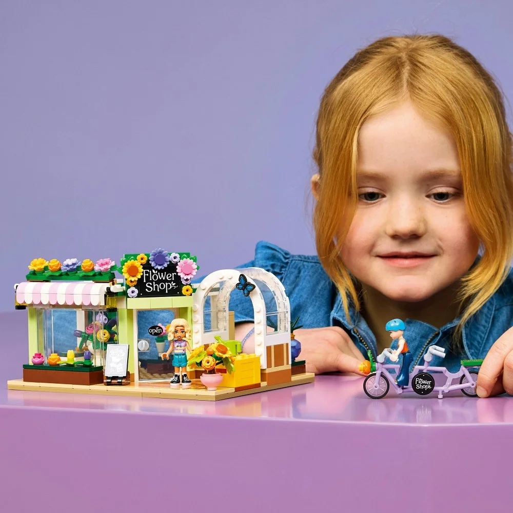 Klocki Lego Friends 42693 Kreatywna kwiaciarnia, zabawki Nino Bochnia, pomysł na prezent dla 6 latki, klocki lego Friends, lego kwiaciarnia